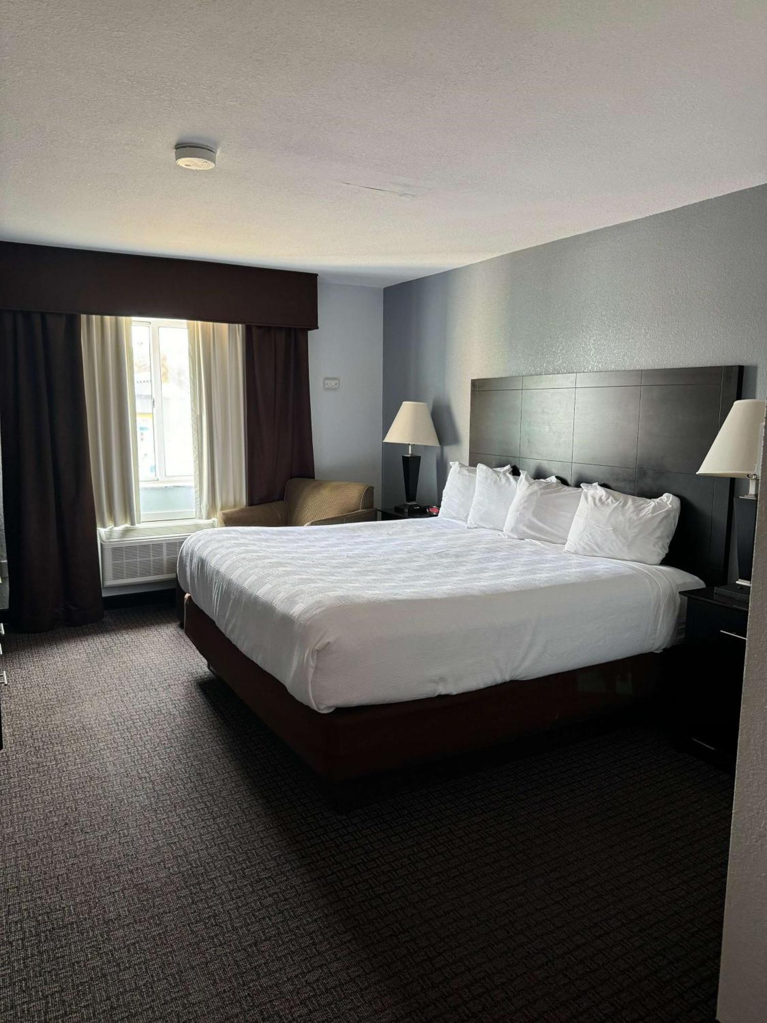 Best Western Lakewinds Ludington Εξωτερικό φωτογραφία