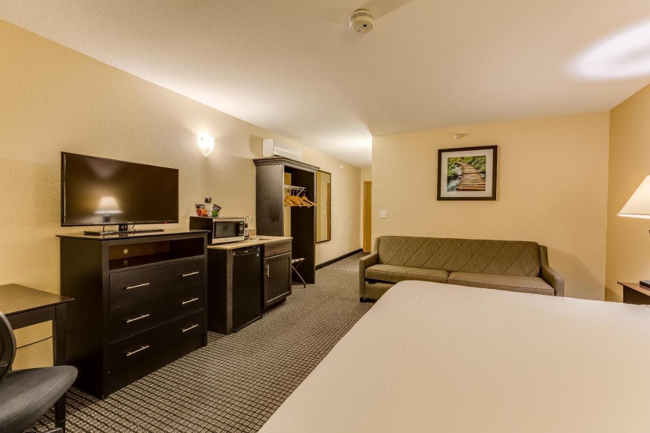Best Western Lakewinds Ludington Εξωτερικό φωτογραφία
